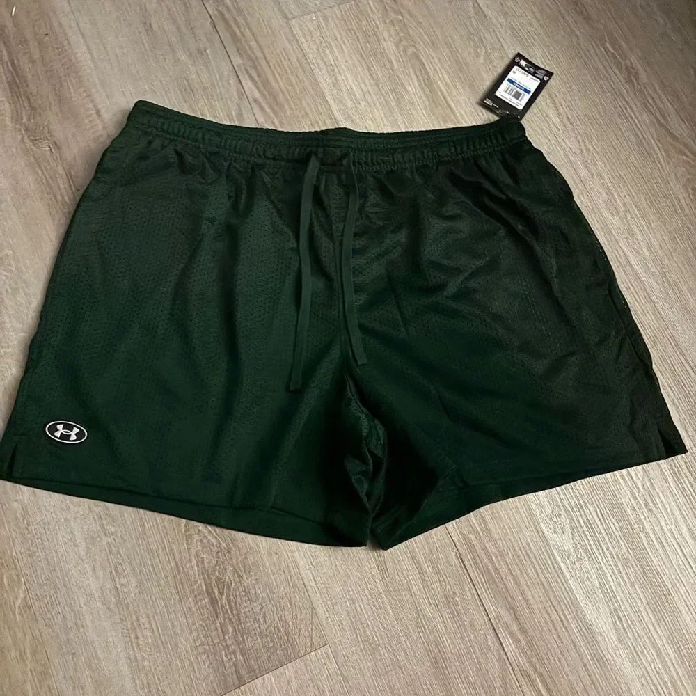 Under Armour Men's green Athletic Shorts